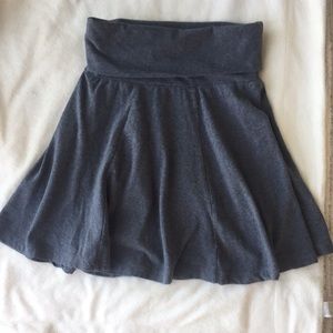 Cute fold over Club Monaco skater skirt gray XS